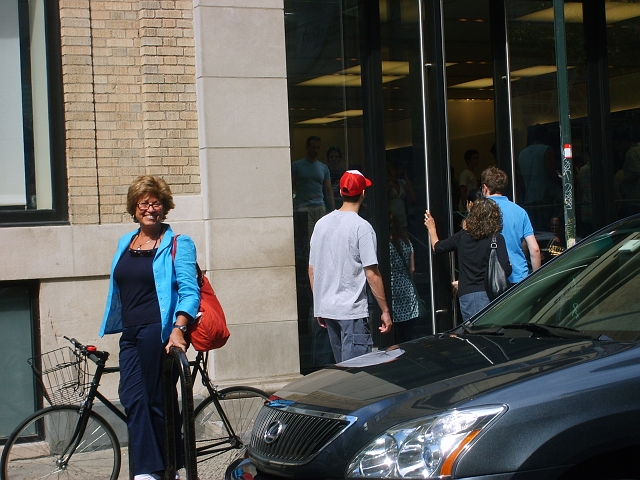 Mary on verge of iPhone